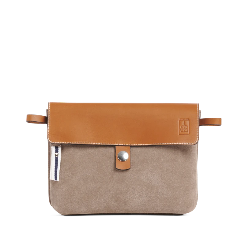 pochette amovible en cuir vachette velours galet et son rabat en cuir gold