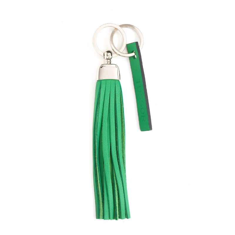 porte-clés pompon en cuir vert prairie