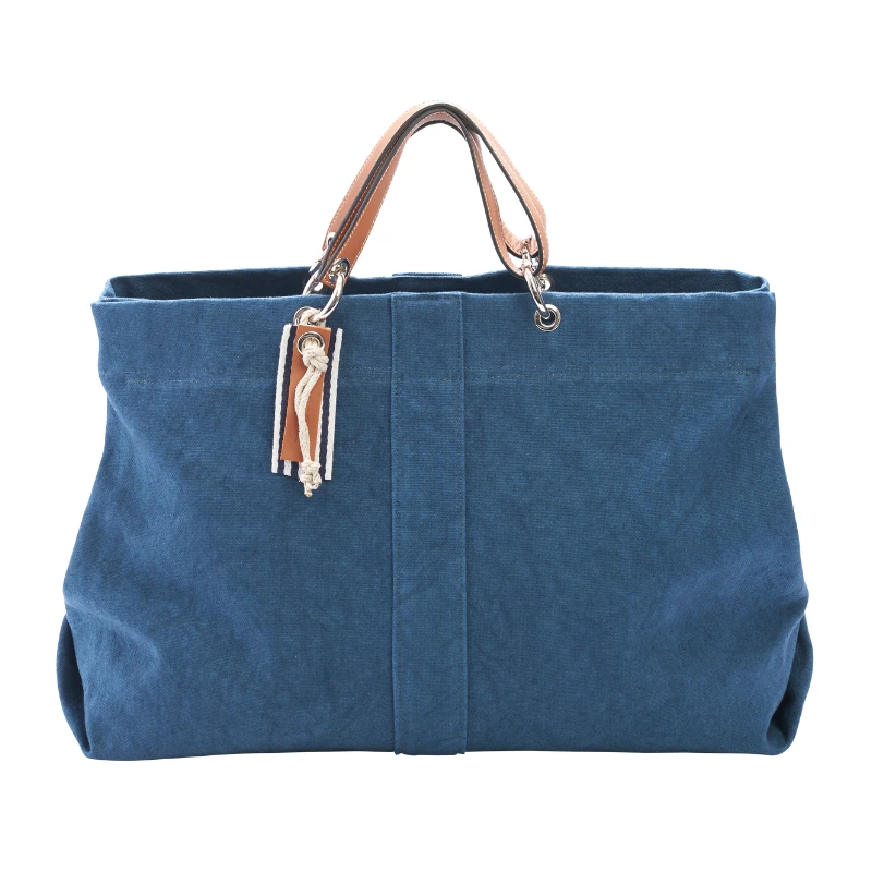 grand sac modulable en coton bleu canard, pour le week-end, avec des anses en cuir naturel