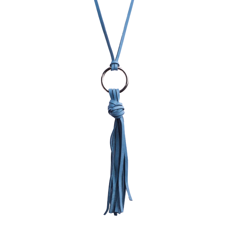 bijou sautoir en cuir bleu océan