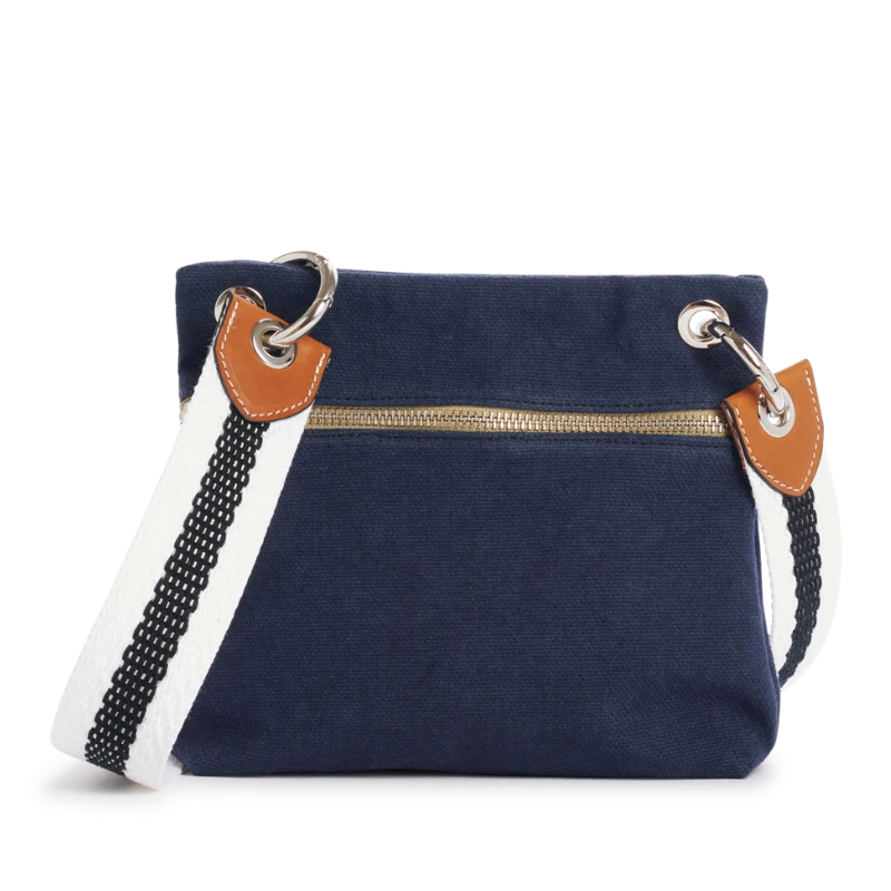 pochette yole en coton grege accrochee à une sangle marin marine