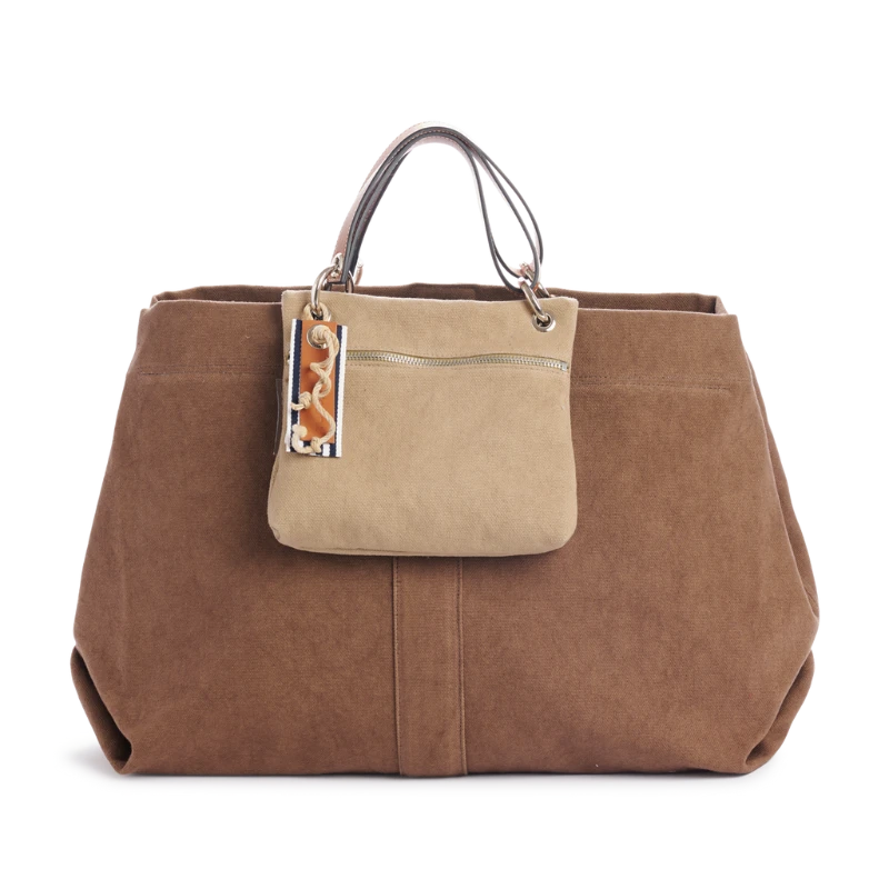 pochette yole en coton sable accroche sur un sac canotage large terre