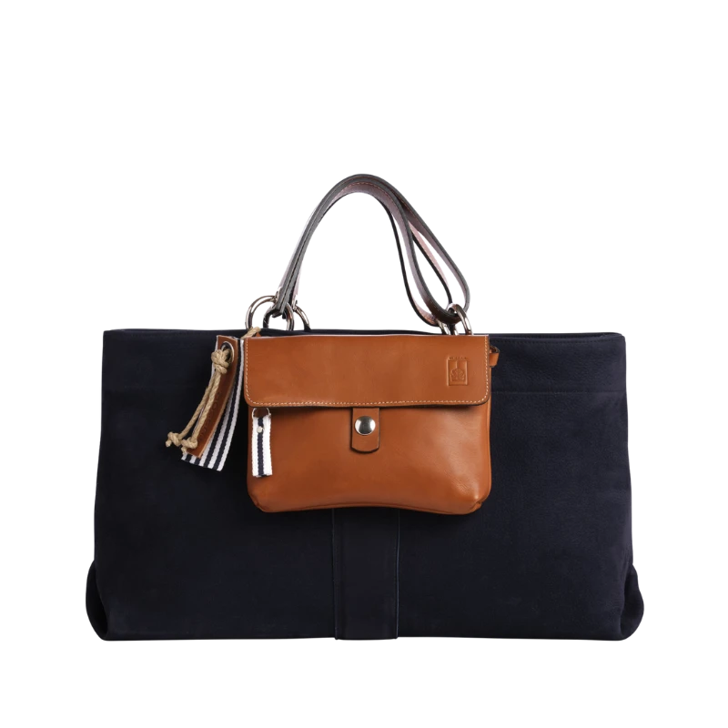 sac de ville modulable en cuir nubuck veau bleu marine avec des anses en cuir naturel