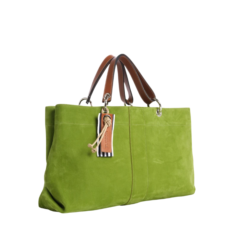sac de ville modulable en cuir nubuck veau vert prairie avec des anses en cuir naturel