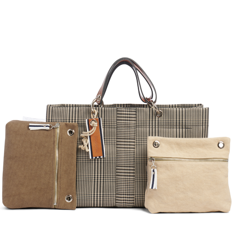 sac de ville modulable en polyester prince de Galles avec des anses en cuir naturel et ses pochettes yole jaune et corail